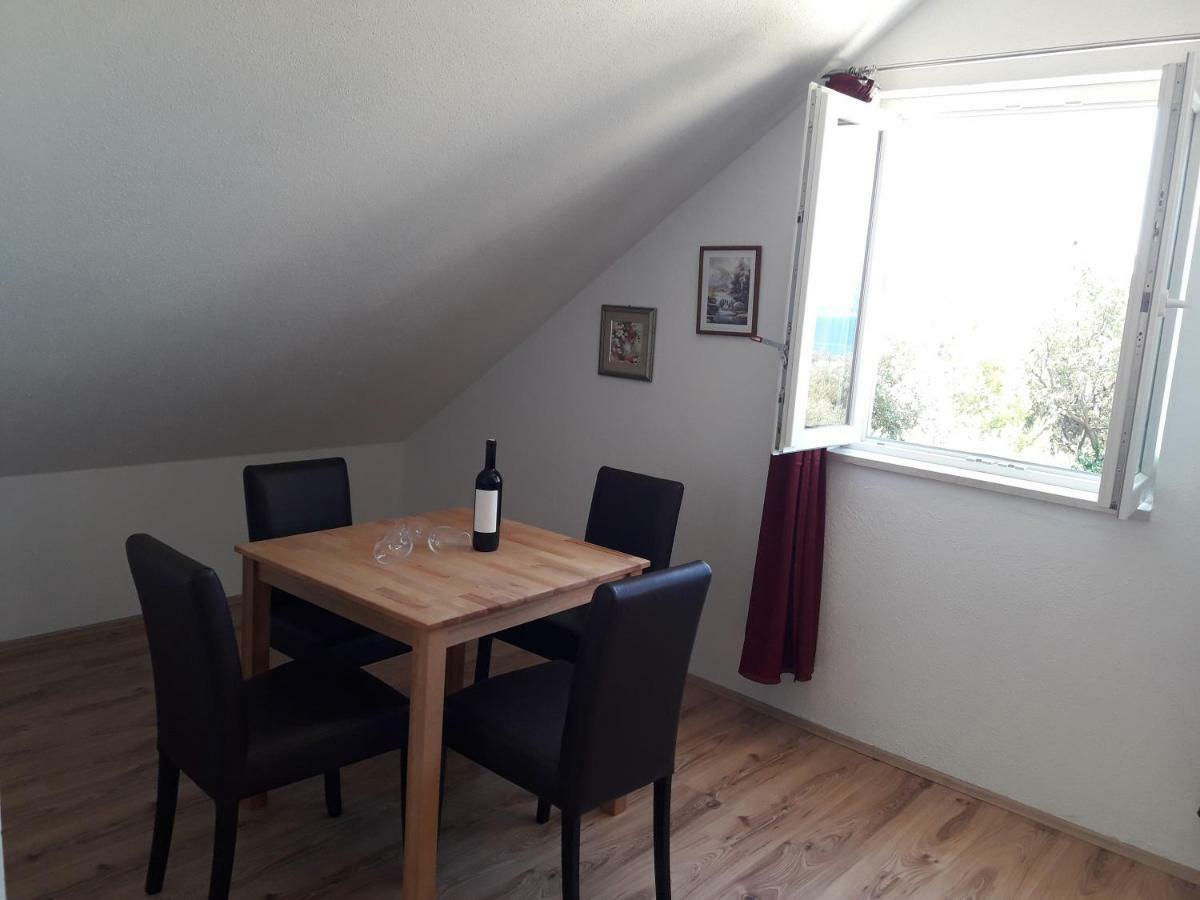 Apartmani Timon Бол Экстерьер фото